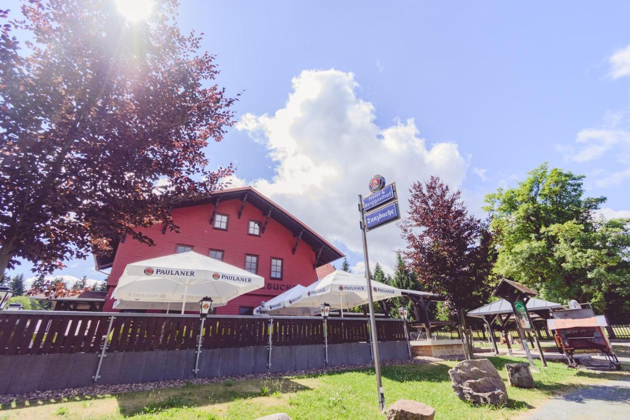 2 Hotels nahe Großer Inselsberg mit hervorragender Lage