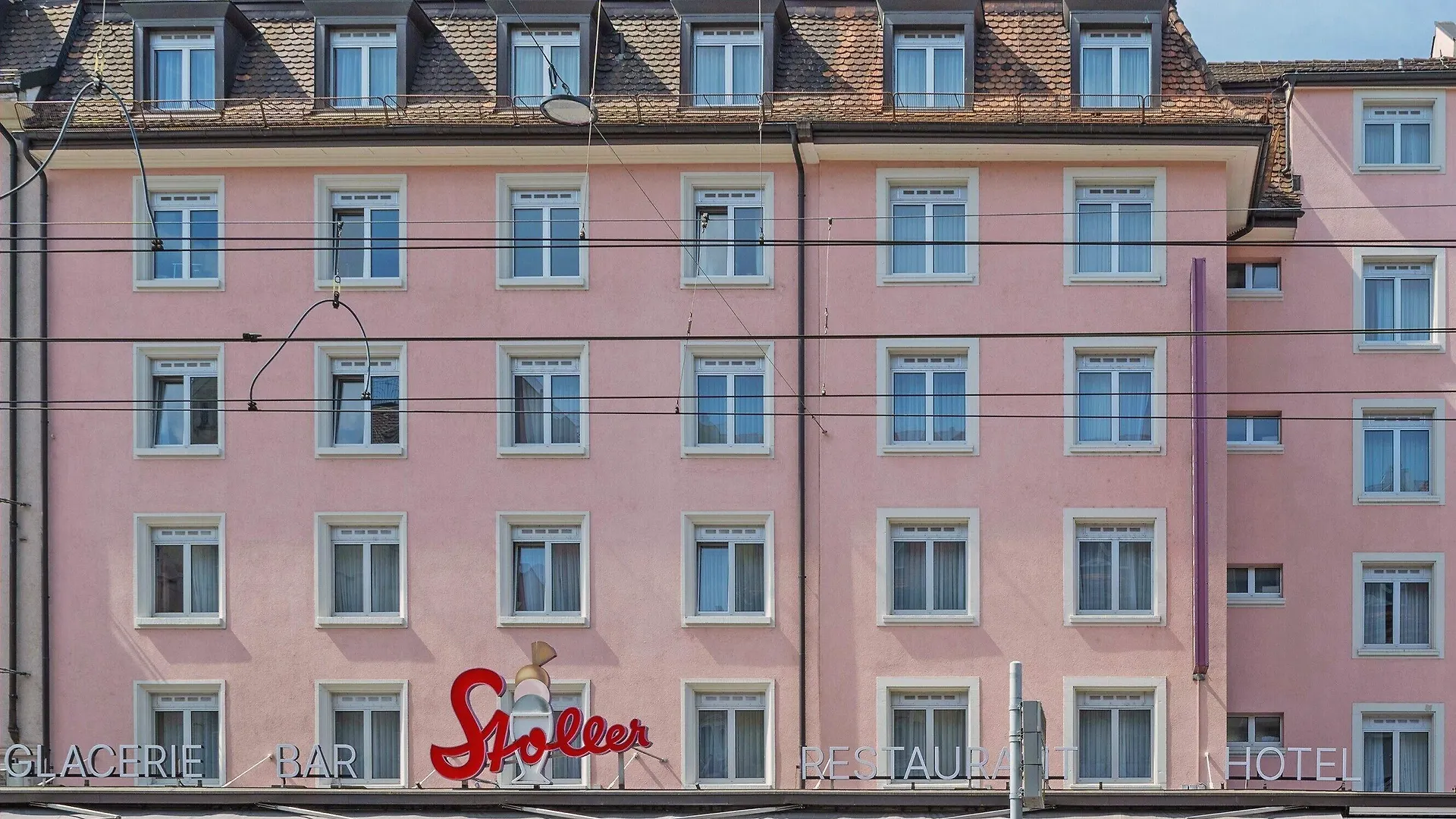 4 Kluge Flughafen-Hotels in Aussersihl, die sich lohnen