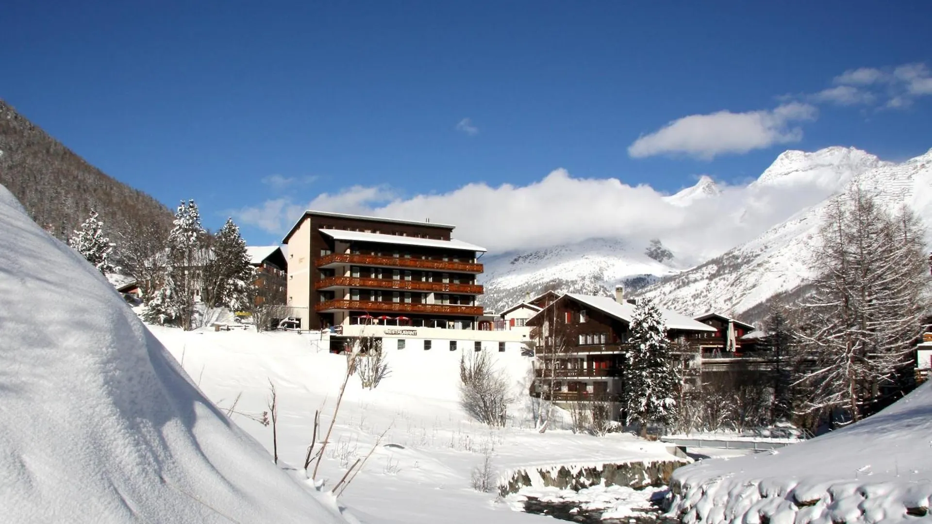 Nähe Längflue: 7 Saas-Fee Resorts im direkten Vergleich