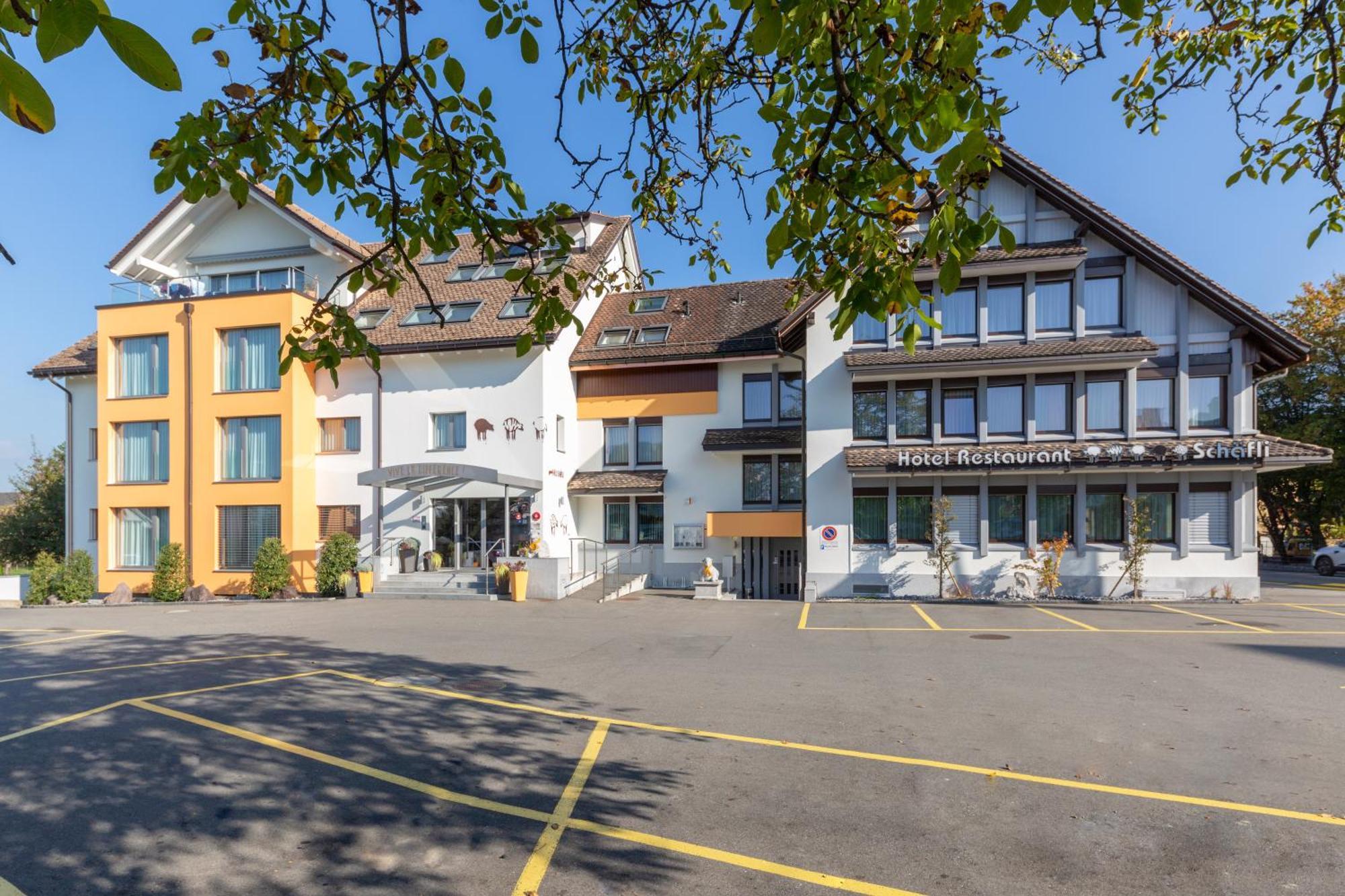 Wo in den Alpen übernachten: 15 Zentrale Hotels im Vergleich
