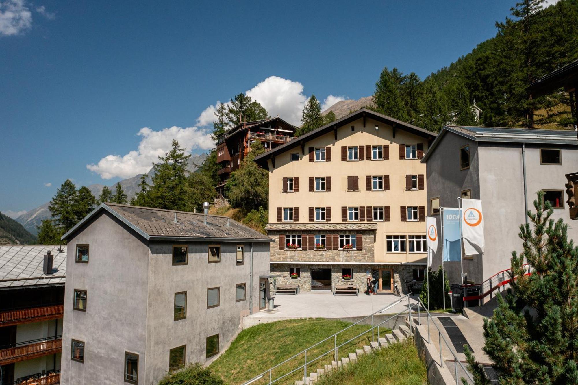 5 Günstige Hotels im Wallis für Smarte Bergreisende